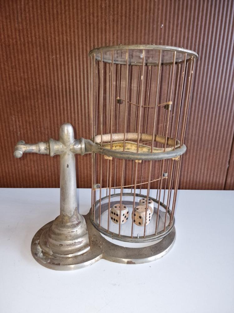 Chuck a luck  birdcarge 