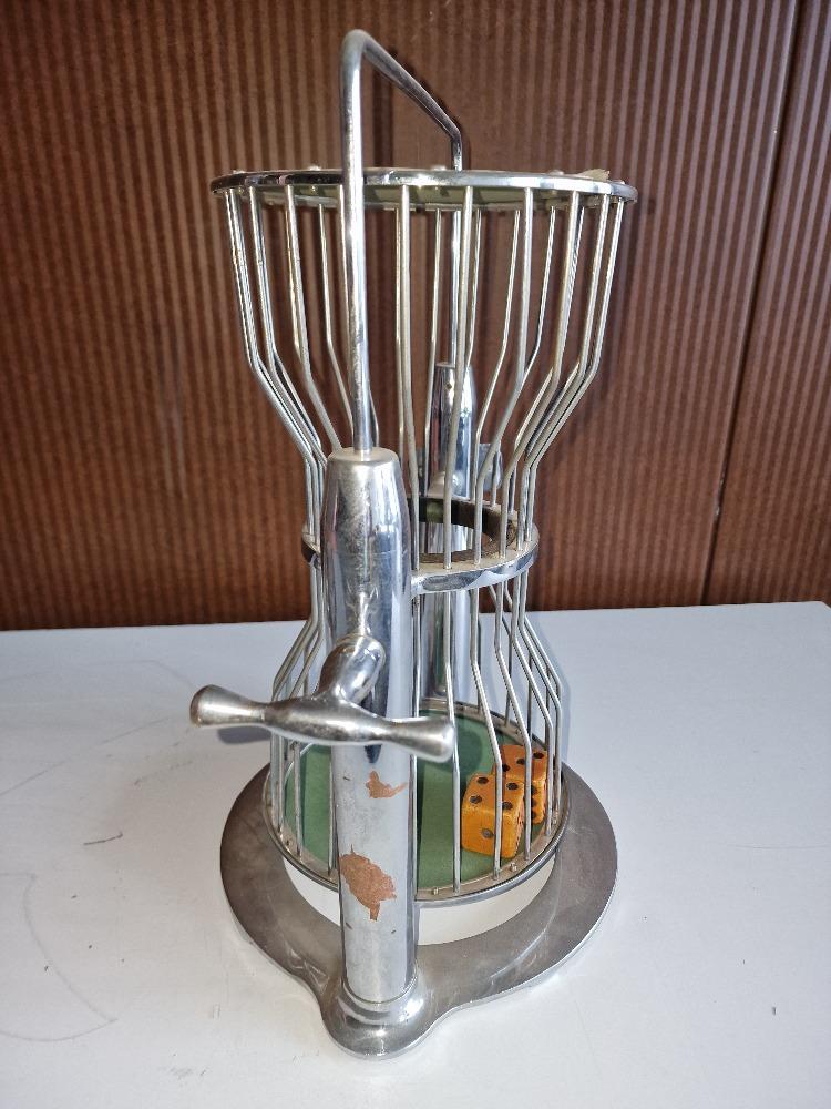 Chuck a luck  birdcarge 