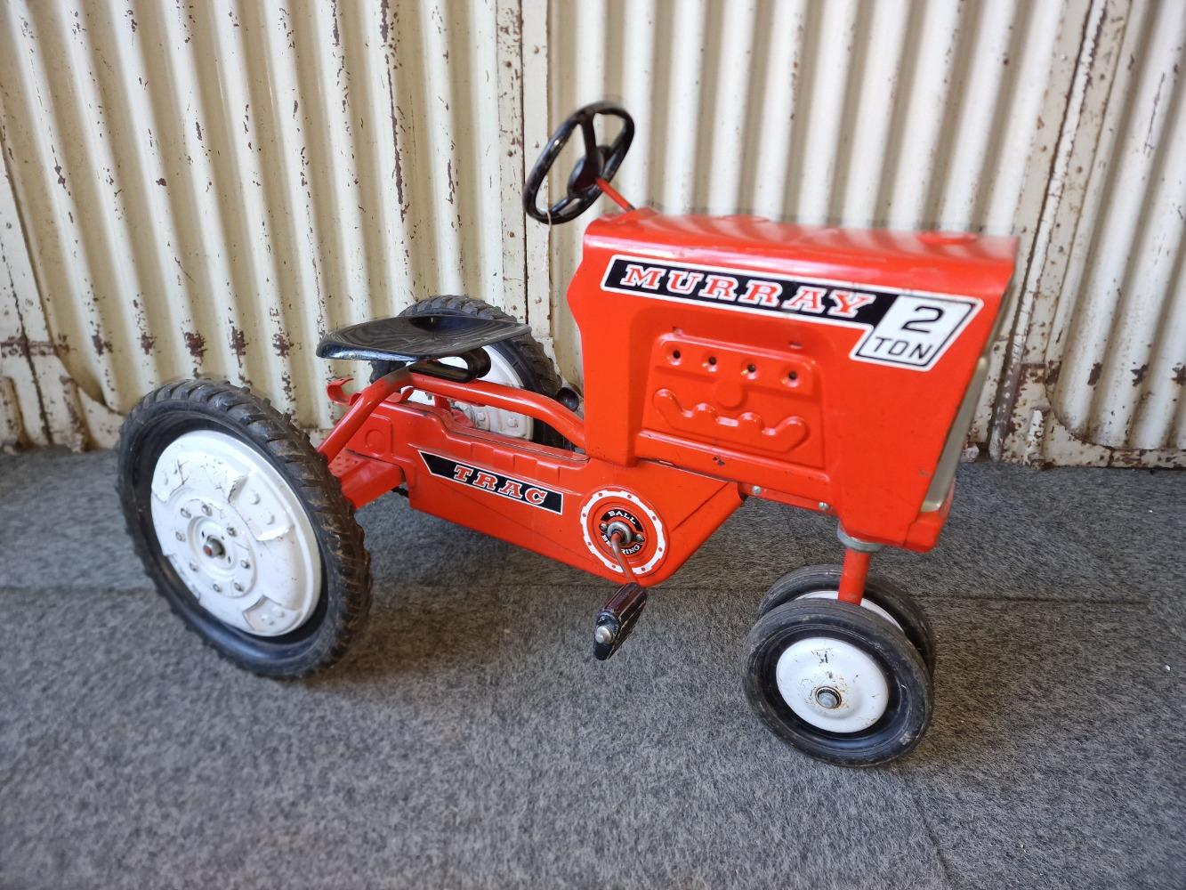 Murray  pedel tractor 