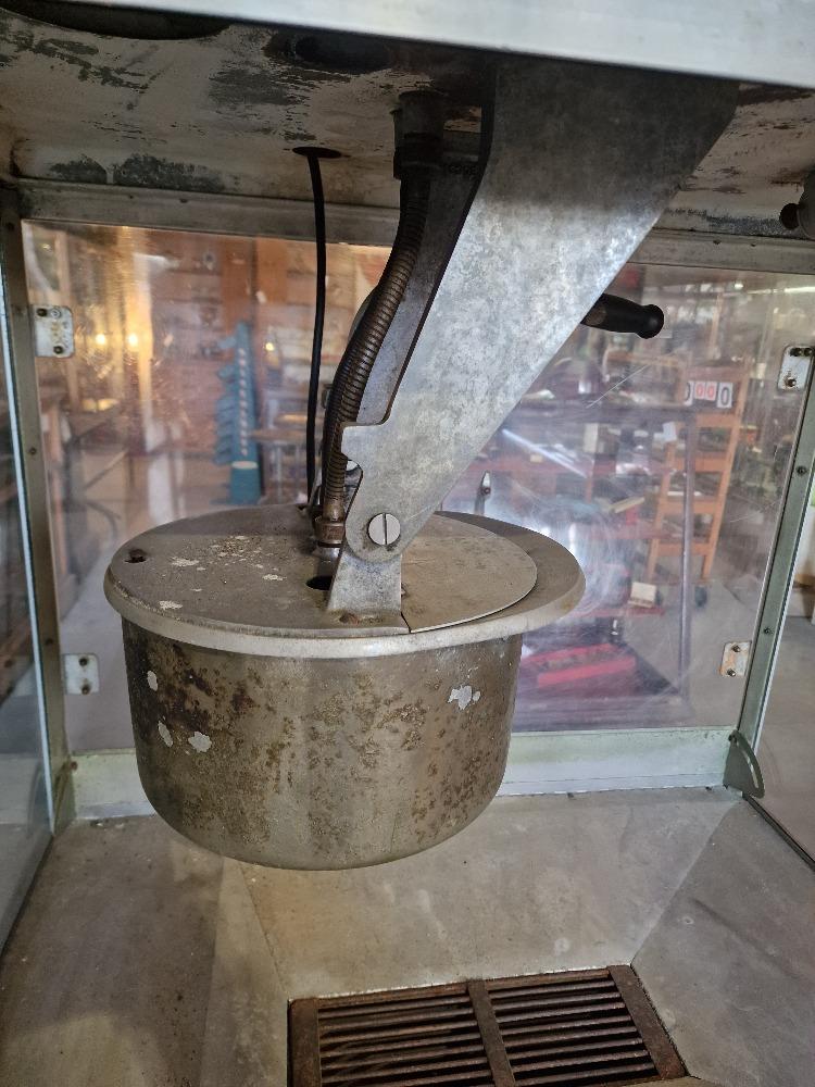 Popcorn machine 